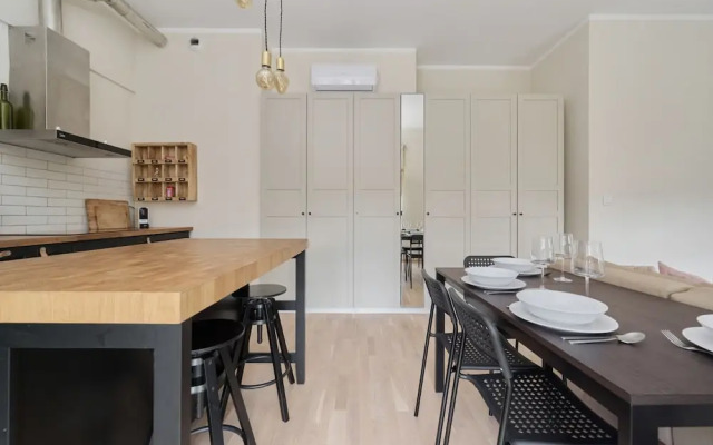 Bright Apartment Walońska 19 by Renters