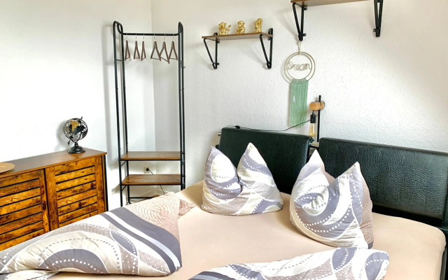 Eigenes Apartment im Herzen der Stadt mit Balkon und WLAN