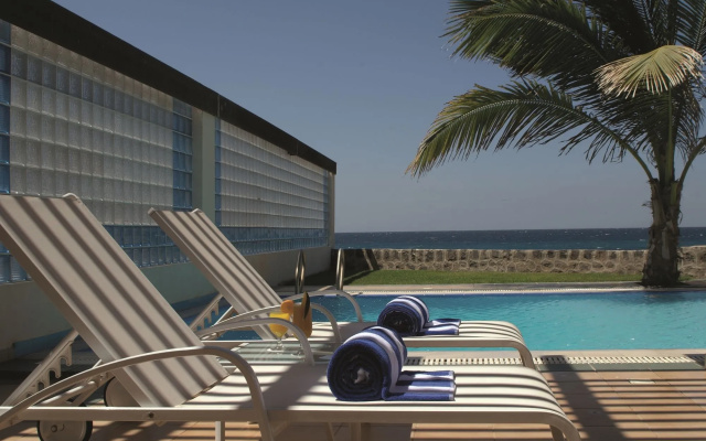Al Nawras Island Resort