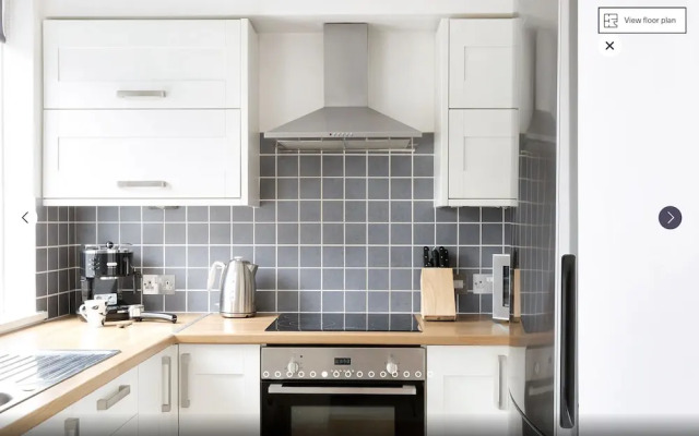 Putney Court - 1 Bed Apartment by BaseToGo