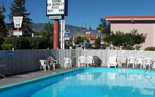 Desert Rose Inn