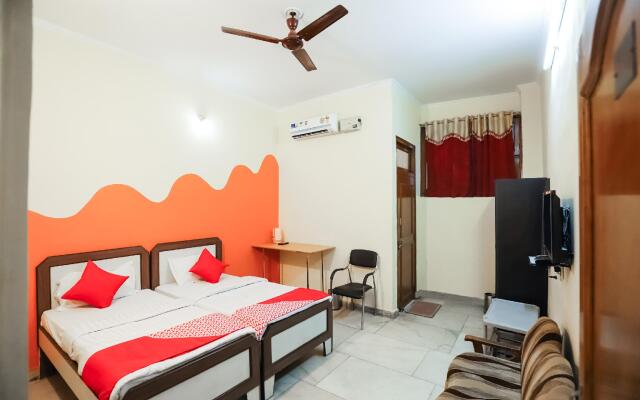 OYO 14562 Rishabh Guest house