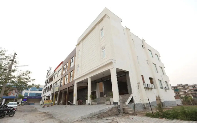Maira Inn by OYO Rooms