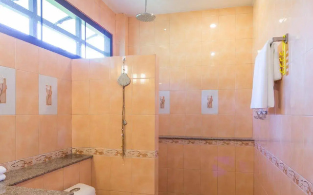 Baan Rim Klong
