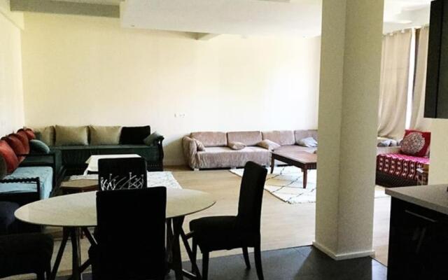 150 m² Fully Furnished Loft