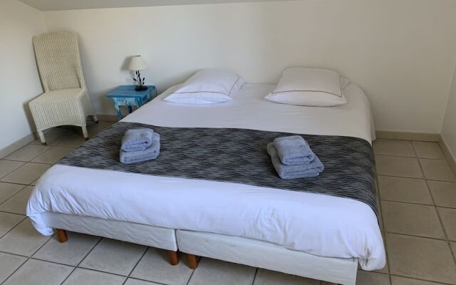 Puravida Lodge and Apparts