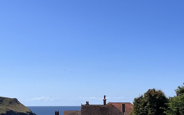 Sea View Hotel - Sandpebbles