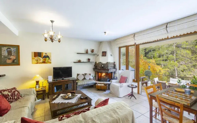 Troodos Riverside Cottage