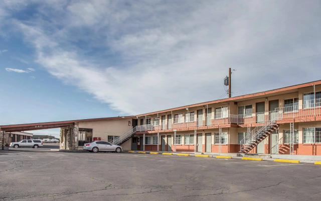 Motel 6 Hermison, OR - Umatila
