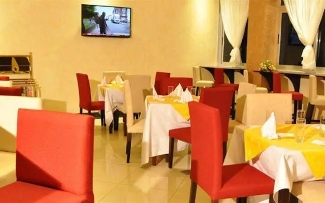 Nazra Hotel