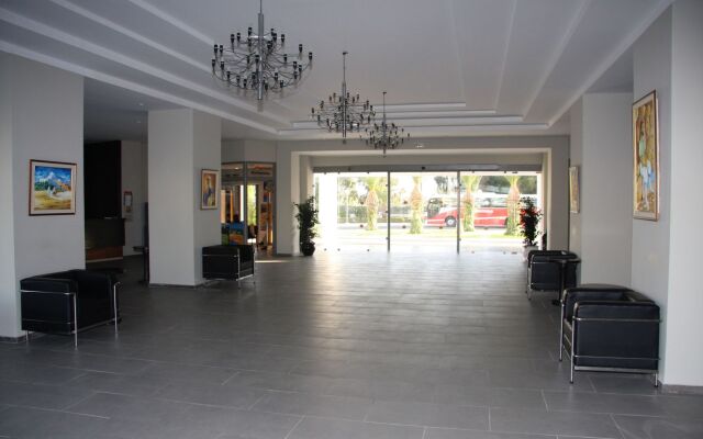 Hotel Tropicana Club & Spa