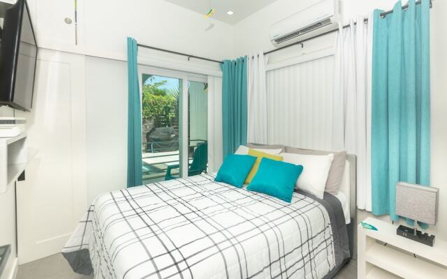 Acqua Di Mare #3 2 Bedroom Condo by RedAwning