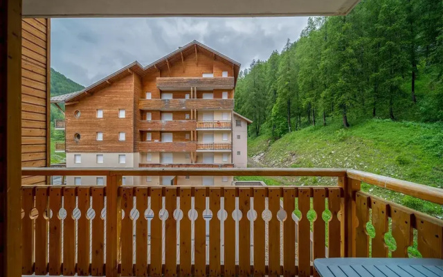 Apartment in France With Ski-in Access