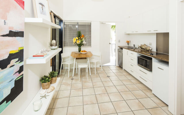 Julians Apartments
