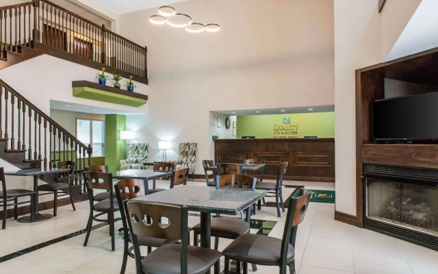 Quality Inn & Suites Anderson I-69