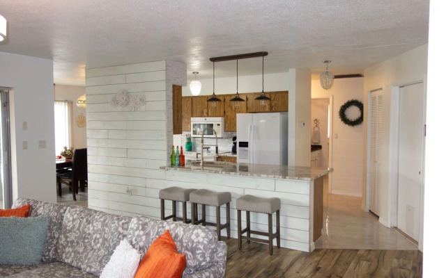 Manatee Palms Rentals