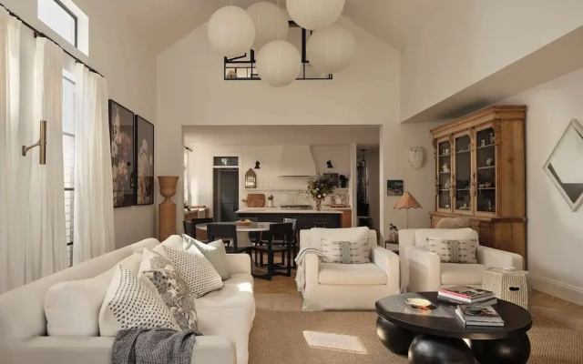 A Nomadic Abode - Luxury Boutique Retreat