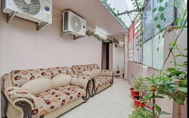 OYO Hotel Bottom Inn