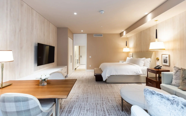 Goldener Hirsch, Auberge Collection