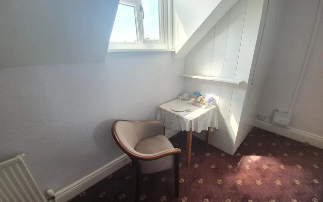 Dove Court Mini Lodge