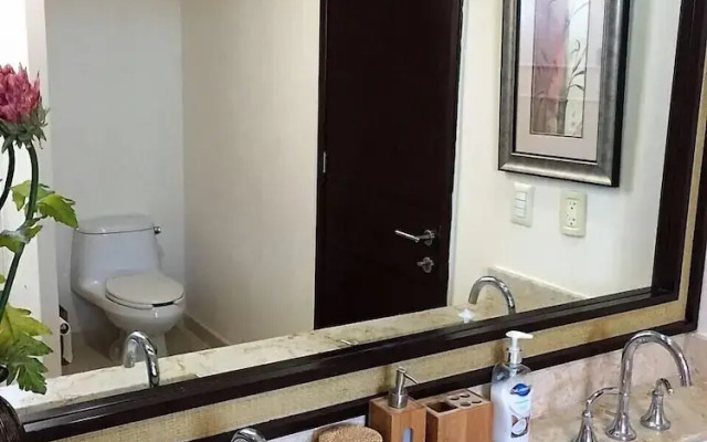 Condo Marina 303