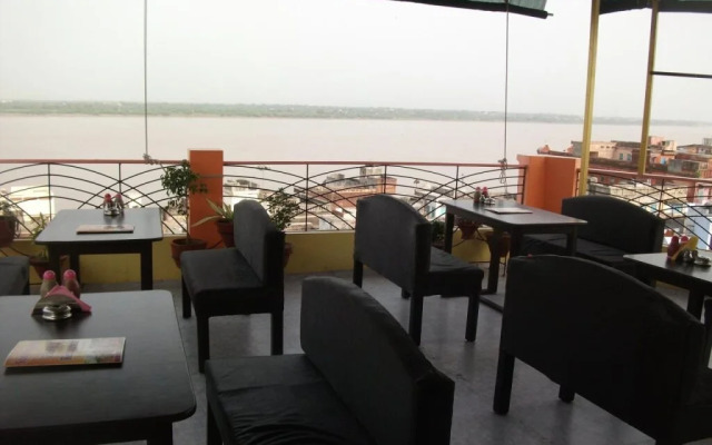 Shanti Guest House