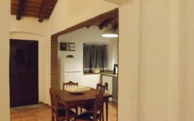 Casa dos Vizinhos - Casas de Taipa