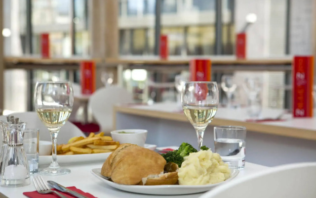 Four Points Flex by Sheraton Cardiff