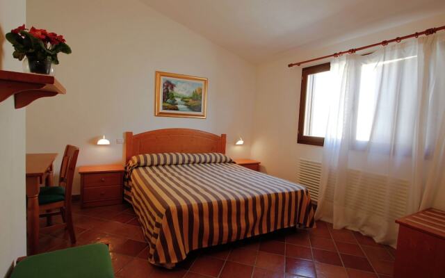 Comfortable Home With Terrace, Located in Nature