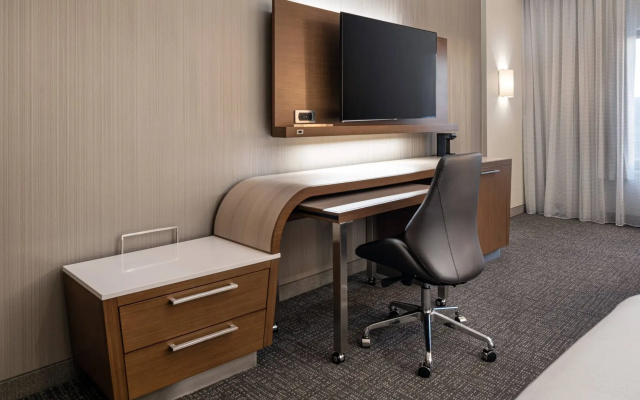 Courtyard by Marriott Petaluma Sonoma County