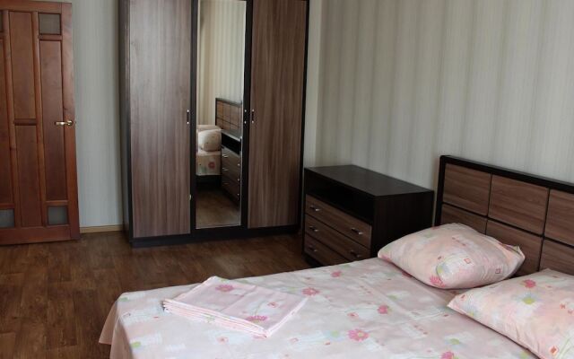 Апартаменты «Саквояж» на Мира 18