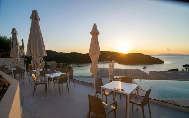Sivota Deamaris Luxury Boutique Hotel