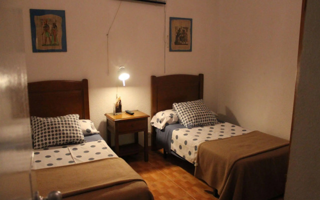 Hostal MYD Los Perales