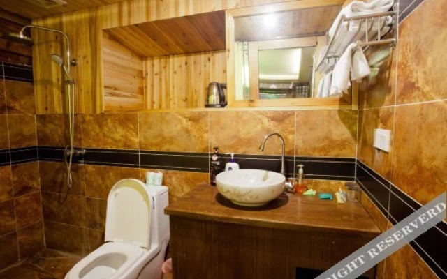 Lijiang Tiger House Inn