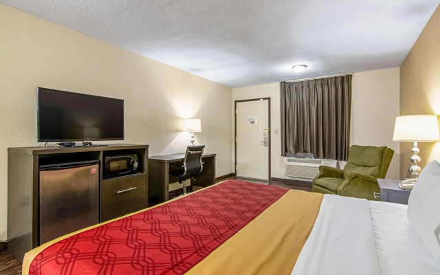 Econo Lodge Inn & Suites Matthews - Charlotte