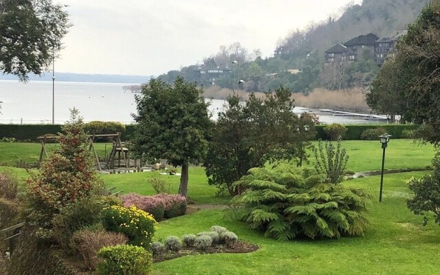 Depto Vista Lago y Jardines