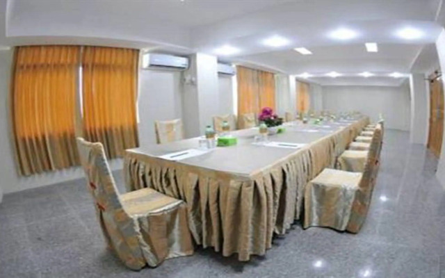 Shwe Phyu Hotel