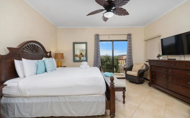 Beautiful Gated Community Retreat Near the Beach