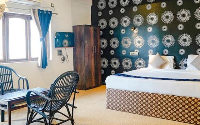 Fabexpress Paroza Suites