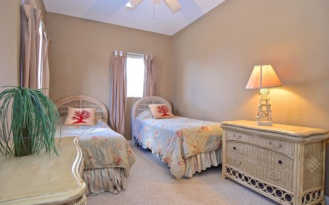 Beach Walk Unit B by Vtrips