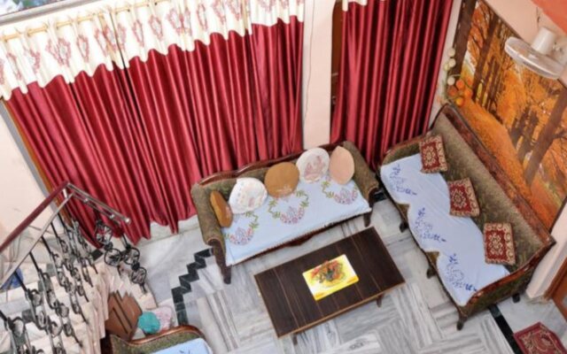 Shreenu Home Stay
