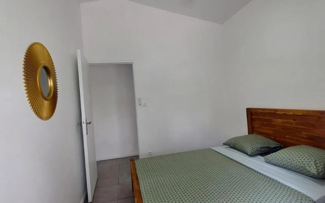 L'avocat avec piscine chauffée et jacuzzi