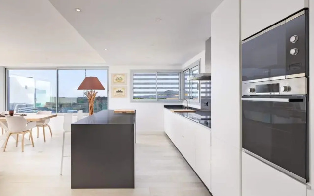 Alcazaba Lagoon, Brand New 2 bed Apartment
