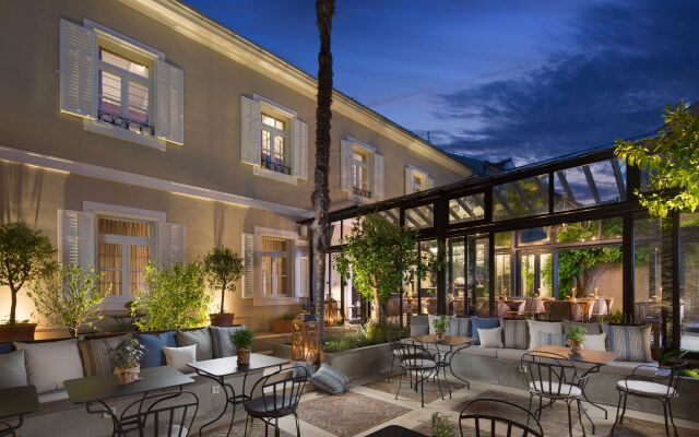 Almayer Art & Heritage Adults Only Hotel & Dépendance Rooms