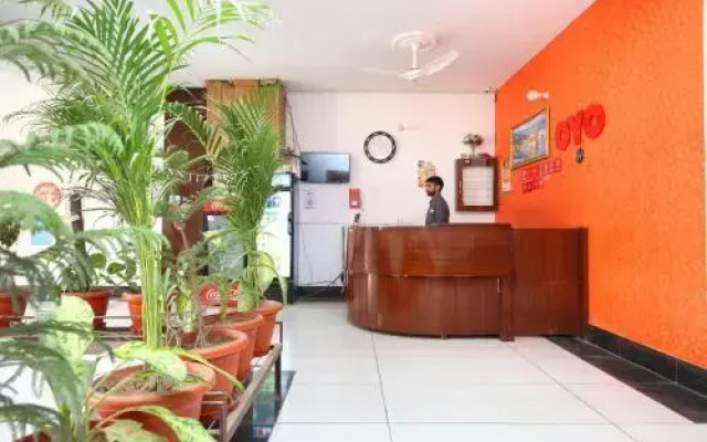 OYO 14823 Skyheights