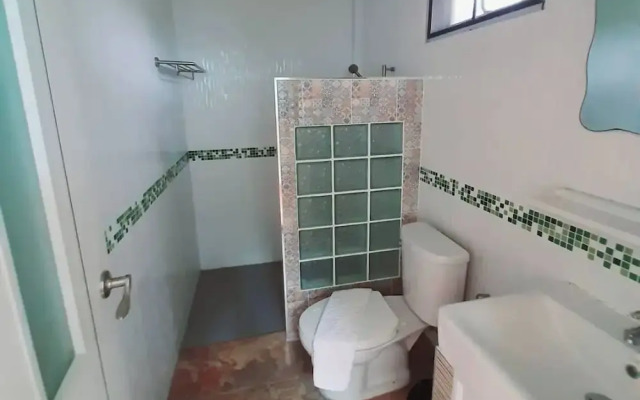 Phenwaree Amphawa Resort