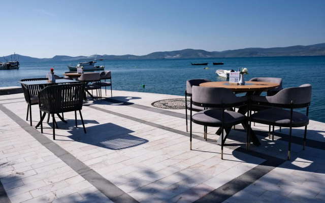 Roseira Mar-Inn Luxury