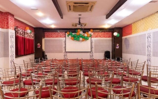Hotel Vassi Palaze