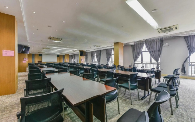 Hui Cui Lou Hotel
