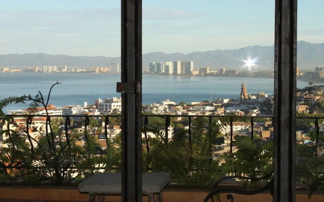 Villa Las Palmeras Gay Hotel